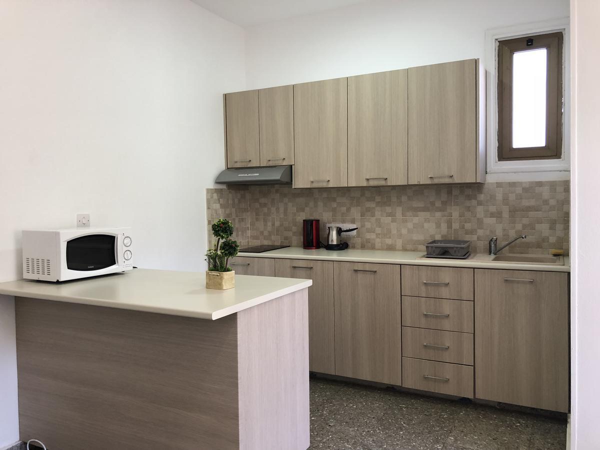 Kasapis Apts Larnaca Exterior photo